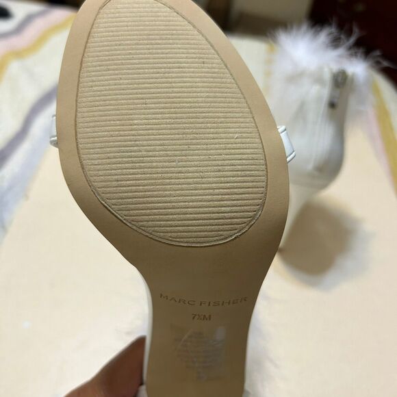 Marc Fisher Genivy Feather Cuff Sandals 7.5M Open Toe Stiletto Heels Zip Sexy - Picture 9 of 10